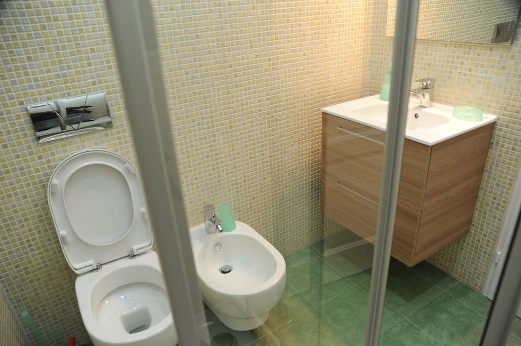 Budapesteasyflat Oktogon Lux Esterno foto
